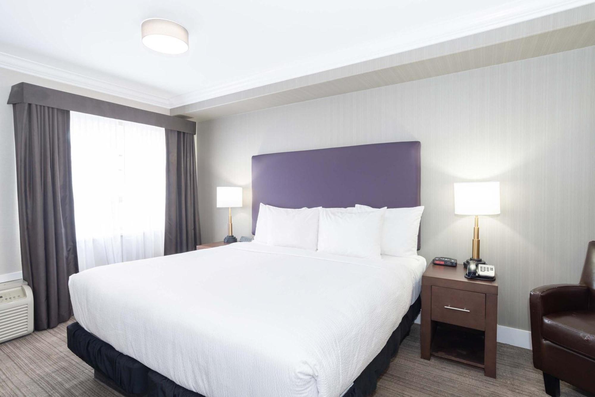 Sandman Hotel And Suites Abbotsford Esterno foto