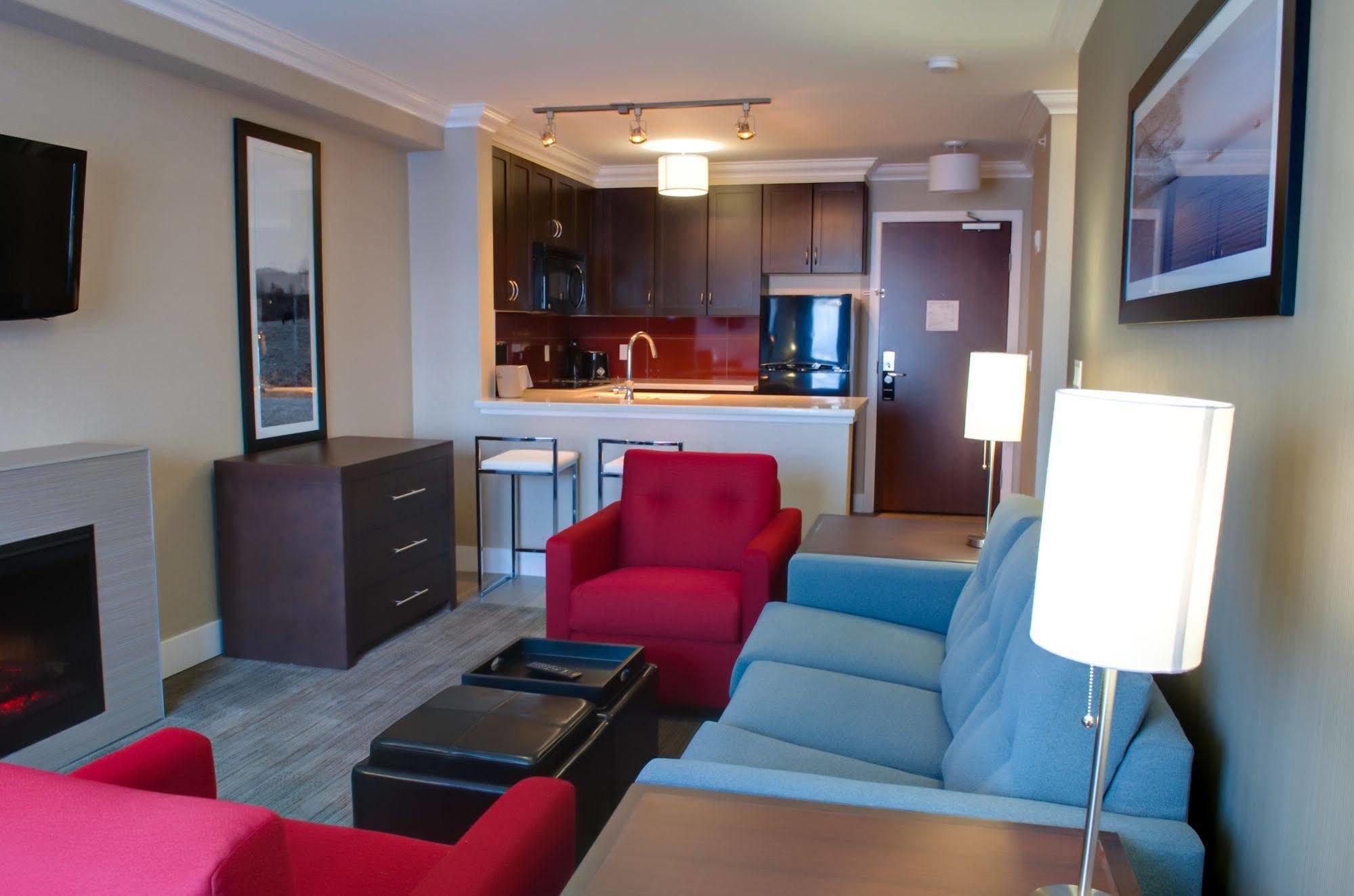 Sandman Hotel And Suites Abbotsford Esterno foto