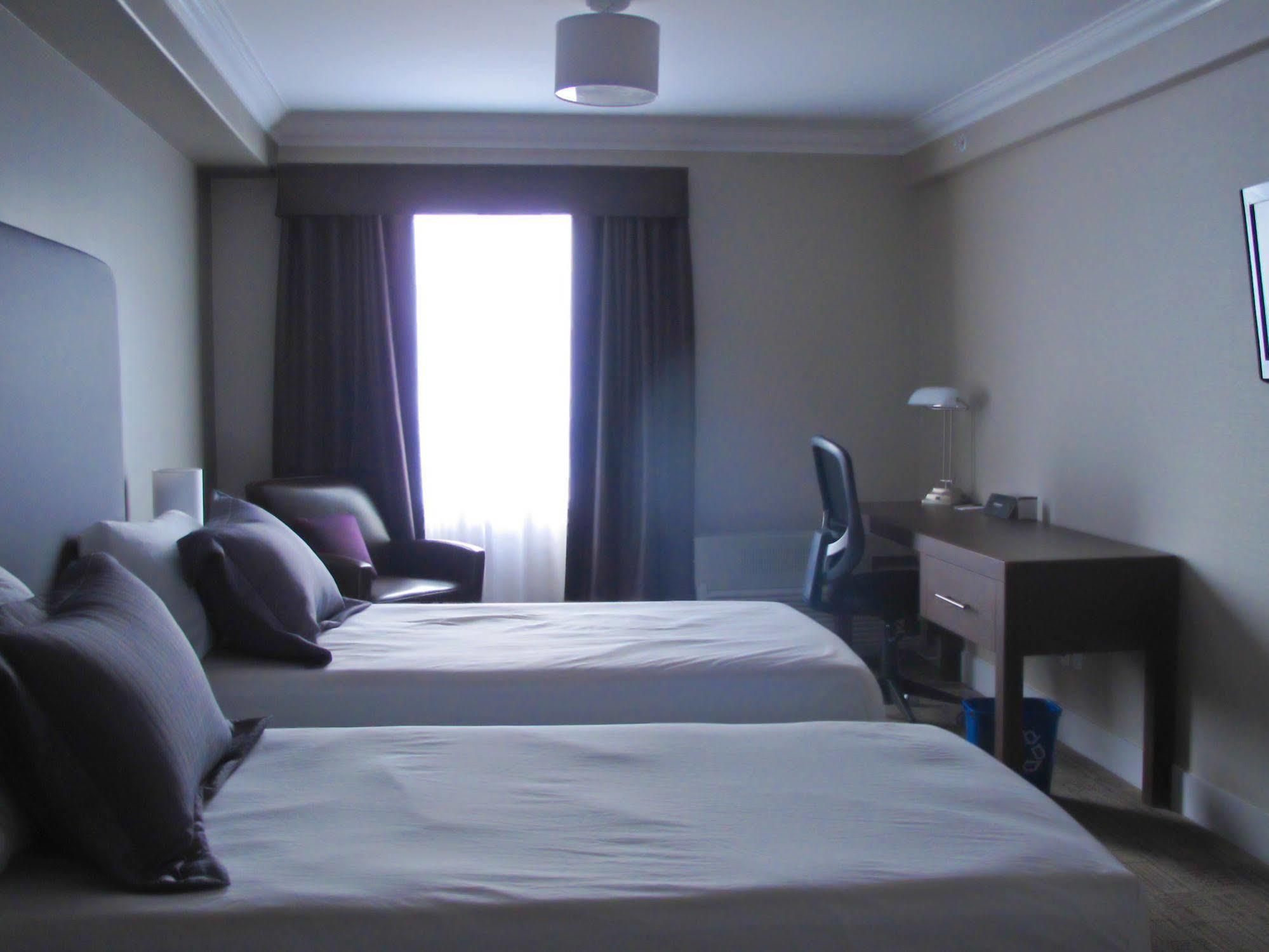 Sandman Hotel And Suites Abbotsford Esterno foto