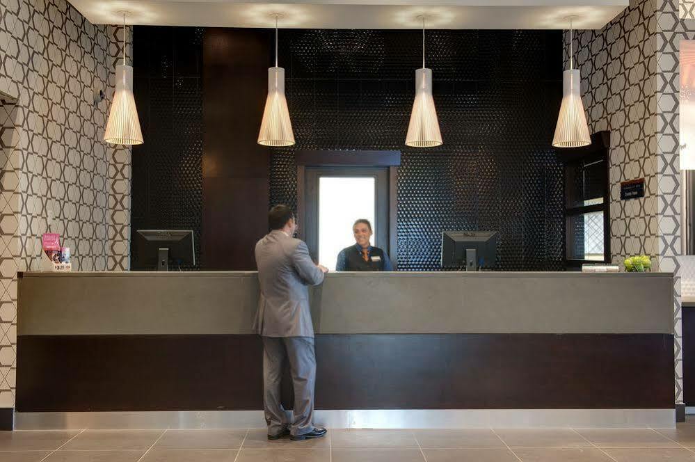 Sandman Hotel And Suites Abbotsford Esterno foto